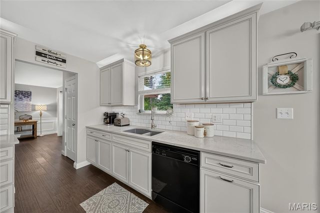 548 Springhurst Parkway, O'fallon, MO 63368