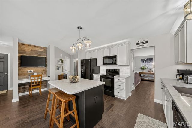 548 Springhurst Parkway, O'fallon, MO 63368