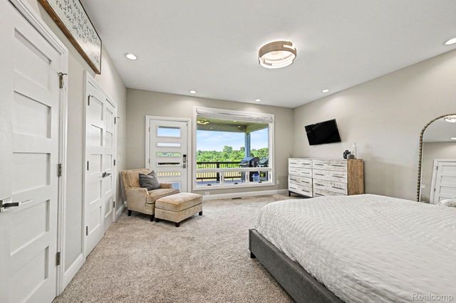 2943 Sleeth Road, Commerce Charter Township, MI 48382