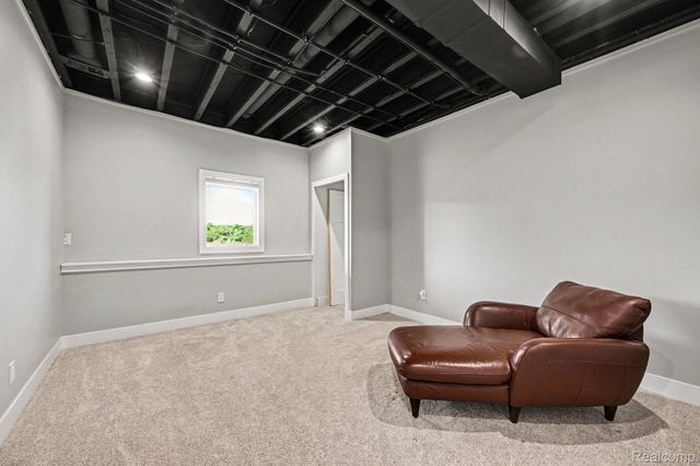 2943 Sleeth Road, Commerce Charter Township, MI 48382