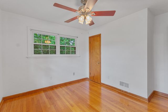 6935 Tinkerdale RD, Roanoke, VA 24019