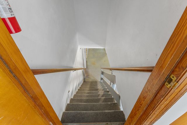 6935 Tinkerdale RD, Roanoke, VA 24019