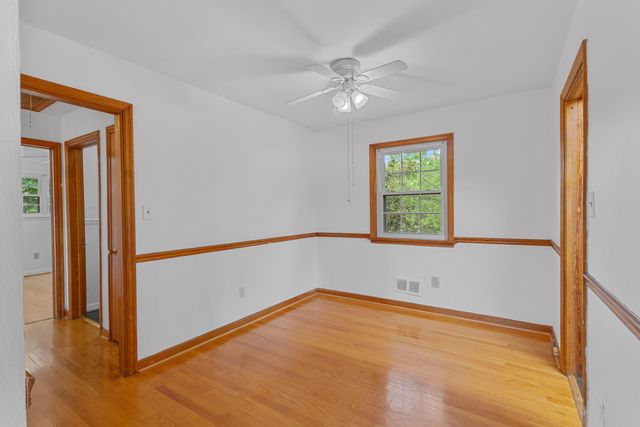 6935 Tinkerdale RD, Roanoke, VA 24019