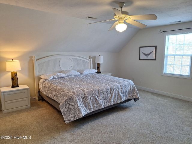 100 Madison Bay Drive, Beaufort, NC 28516