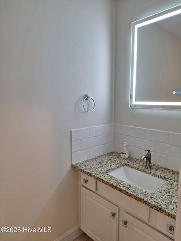 100 Madison Bay Drive, Beaufort, NC 28516