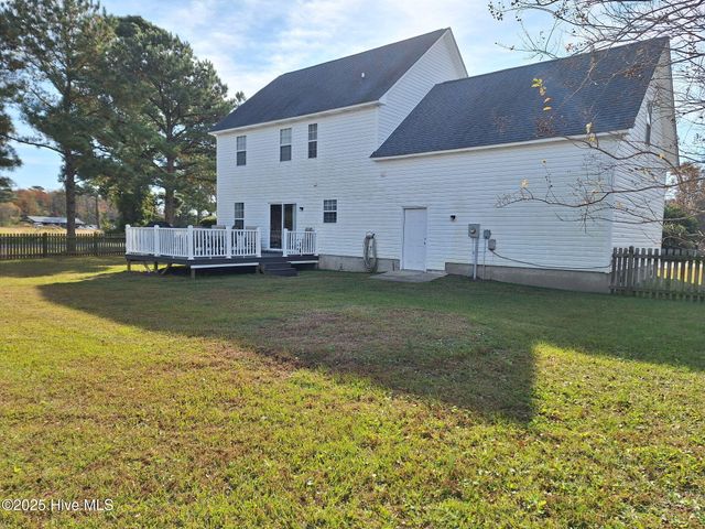 100 Madison Bay Drive, Beaufort, NC 28516