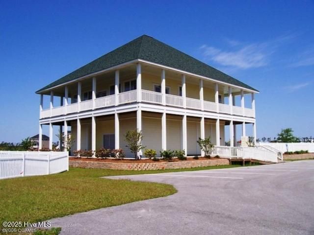 100 Madison Bay Drive, Beaufort, NC 28516