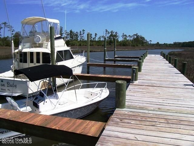 100 Madison Bay Drive, Beaufort, NC 28516