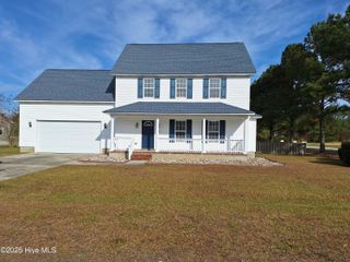 100 Madison Bay Drive, Beaufort, NC 28516