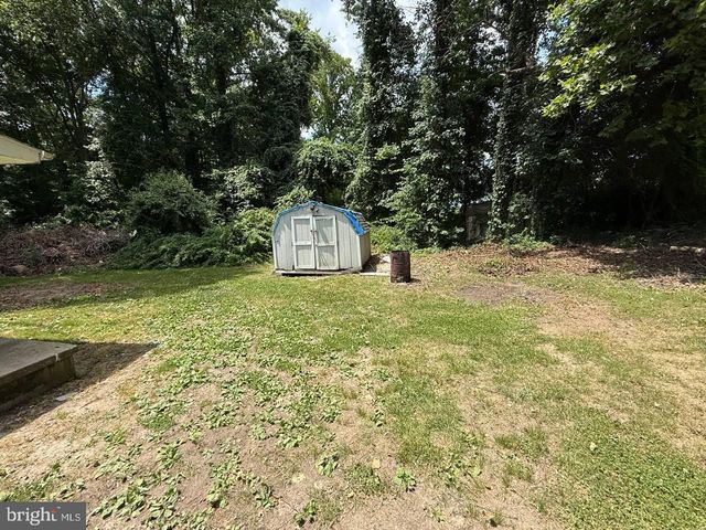 21 ROBSHIRE, Huntingtown, MD 20639