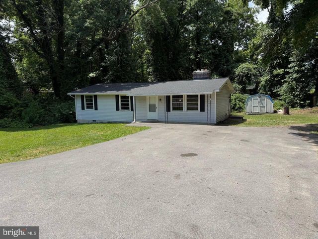 21 ROBSHIRE, Huntingtown, MD 20639