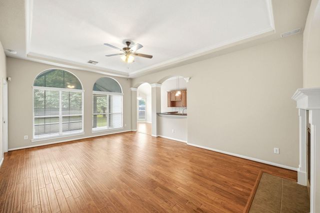 33043 Lois Lane Lane, Magnolia, TX 77354