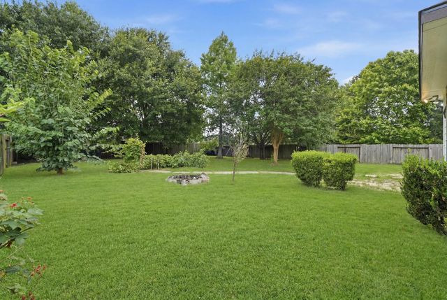 33043 Lois Lane Lane, Magnolia, TX 77354
