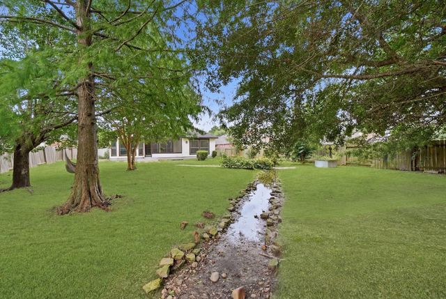 33043 Lois Lane Lane, Magnolia, TX 77354