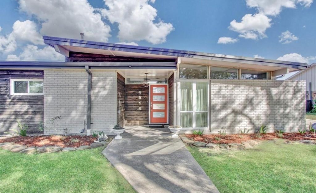 4914 Goose Creek Drive, Baytown, TX 77521