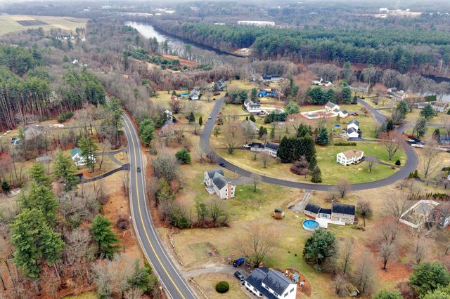 25 Riverview Circle, Litchfield, NH 03052