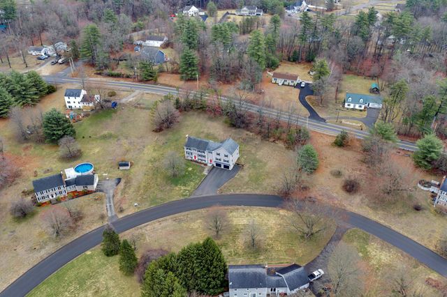 25 Riverview Circle, Litchfield, NH 03052