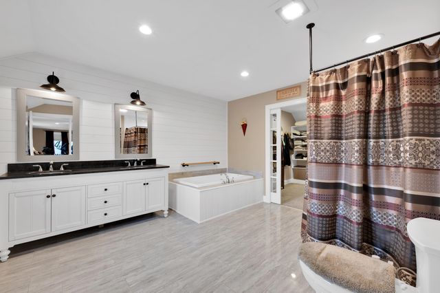 25 Riverview Circle, Litchfield, NH 03052