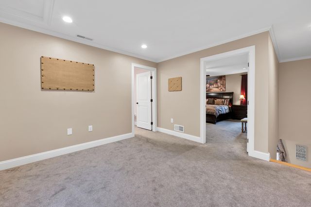 25 Riverview Circle, Litchfield, NH 03052