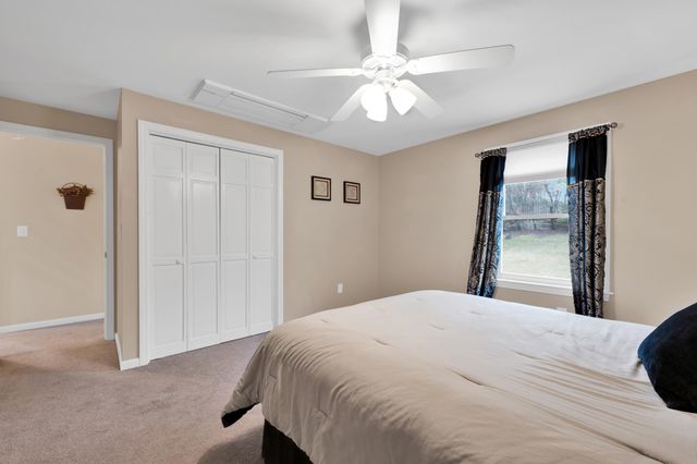 25 Riverview Circle, Litchfield, NH 03052