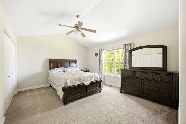6061 Golfview Drive, Gurnee, IL 60031