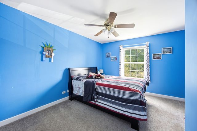 6061 Golfview Drive, Gurnee, IL 60031