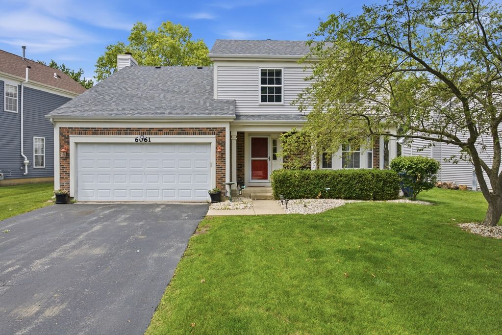 6061 Golfview Drive, Gurnee, IL 60031