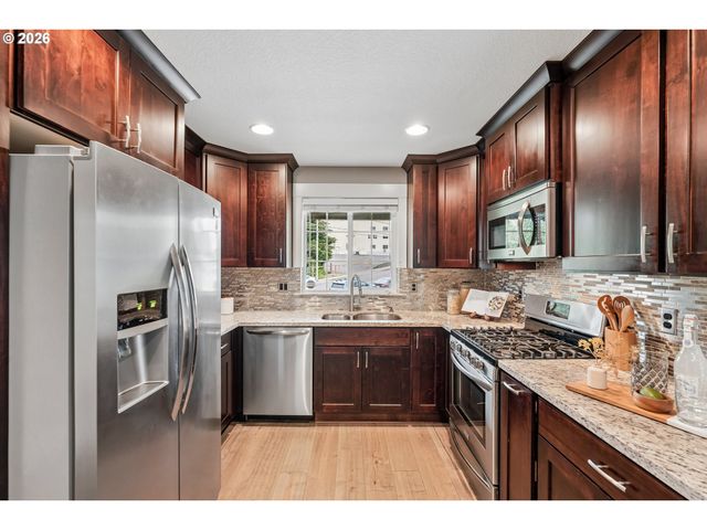 8545 N ARGYLE Way, Portland, OR 97217