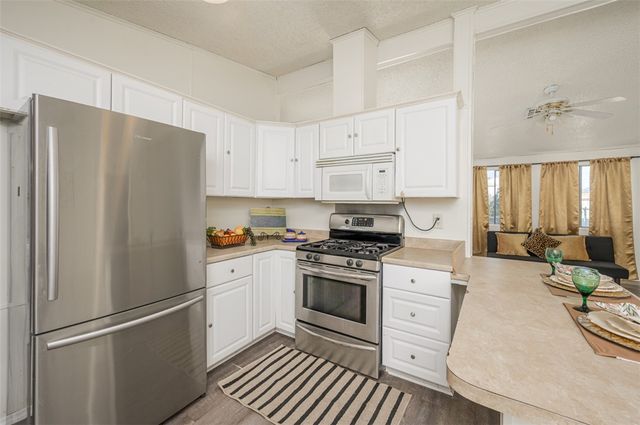 4825 S Barons Gate Way, Fort Mohave, AZ 86426