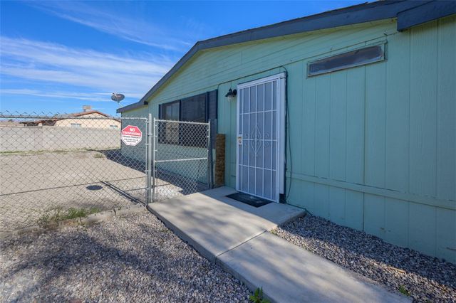 4825 S Barons Gate Way, Fort Mohave, AZ 86426