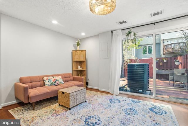 8621 KENOSHA CT, Lorton, VA 22079
