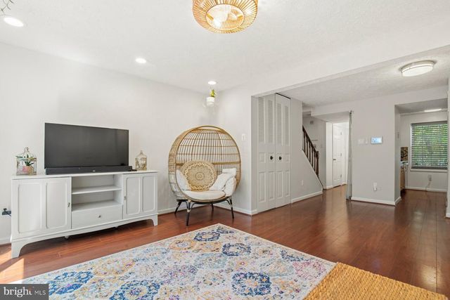 8621 KENOSHA CT, Lorton, VA 22079