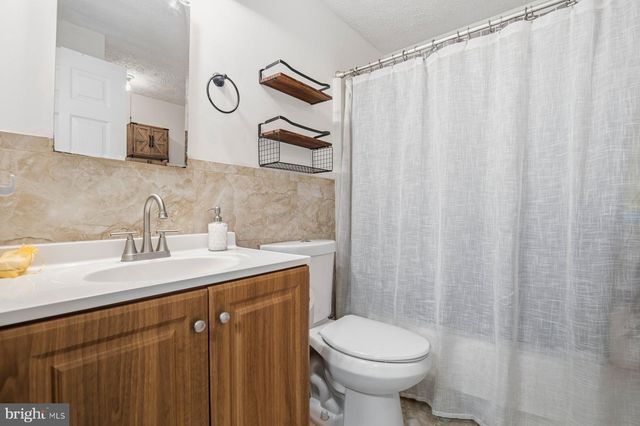 8621 KENOSHA CT, Lorton, VA 22079