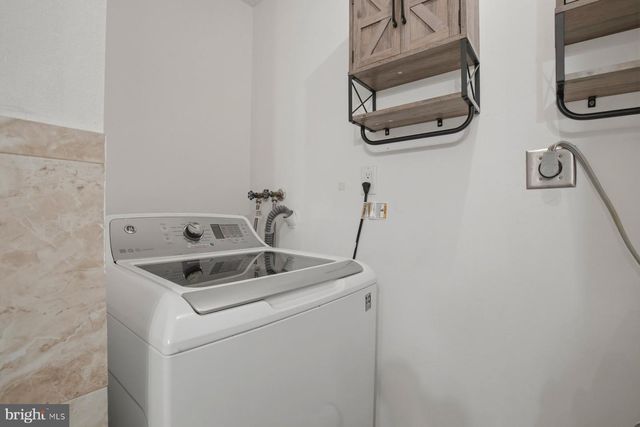 8621 KENOSHA CT, Lorton, VA 22079