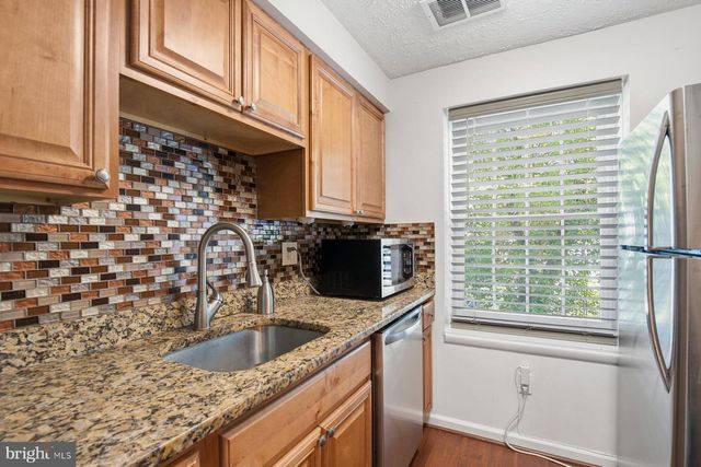 8621 KENOSHA CT, Lorton, VA 22079
