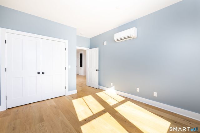 185 Main Street 305, East Lyme, CT 06357