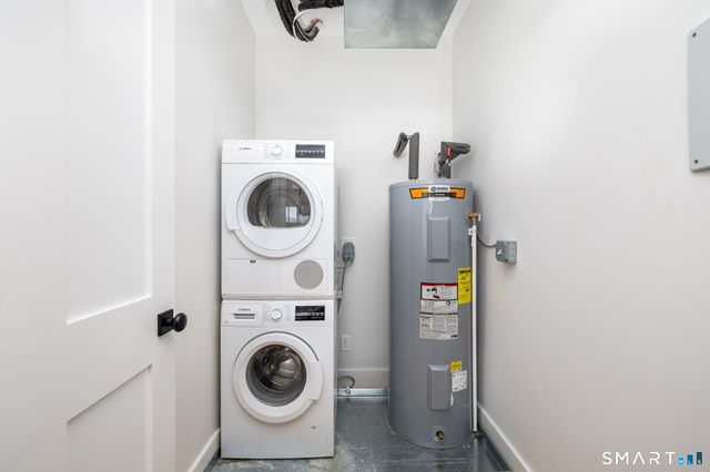 185 Main Street 305, East Lyme, CT 06357