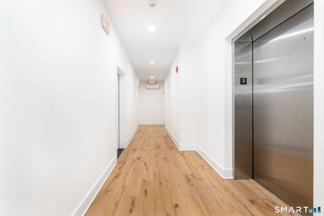 185 Main Street 305, East Lyme, CT 06357