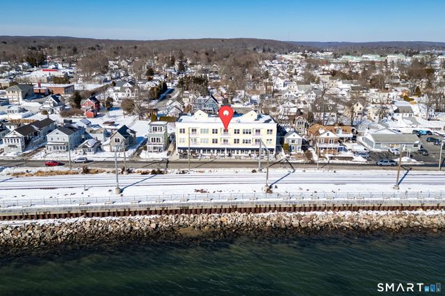 185 Main Street 305, East Lyme, CT 06357