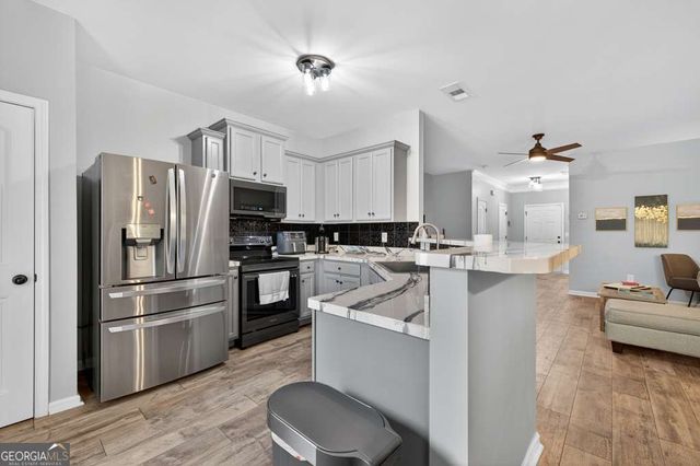 256 Valley Crossing, Canton, GA 30114