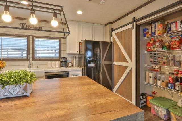 15211 Linda Lane, Santa Fe, TX 77517