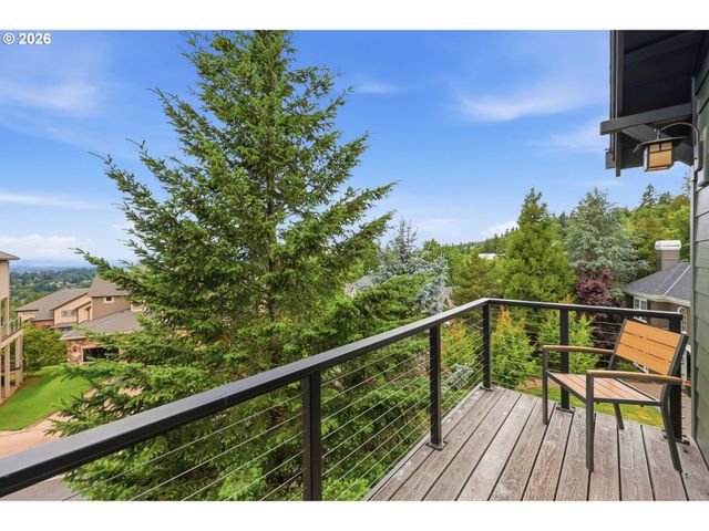 2667 Nw Birkendene St, Portland, OR 97229