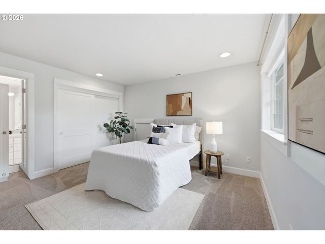 2667 Nw Birkendene St, Portland, OR 97229
