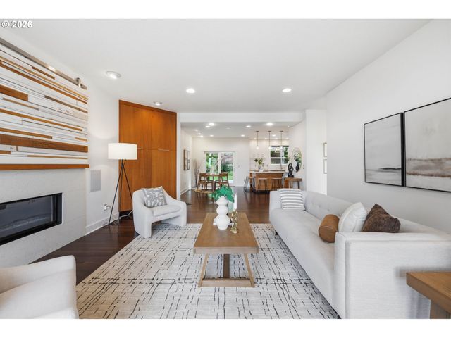 2667 Nw Birkendene St, Portland, OR 97229