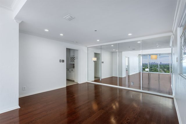 6335 W Northwest Highway 1314, Dallas, TX 75225