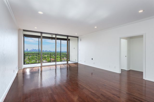 6335 W Northwest Highway 1314, Dallas, TX 75225