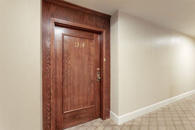 6335 W Northwest Highway 1314, Dallas, TX 75225