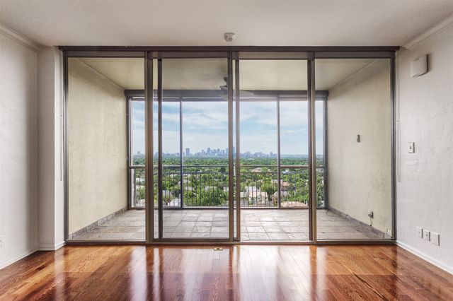 6335 W Northwest Highway 1314, Dallas, TX 75225