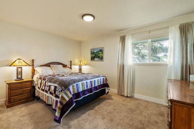 10055 Westbrook Drive, Klamath Falls, OR 97603