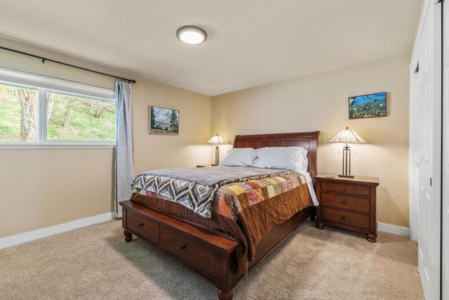 10055 Westbrook Drive, Klamath Falls, OR 97603